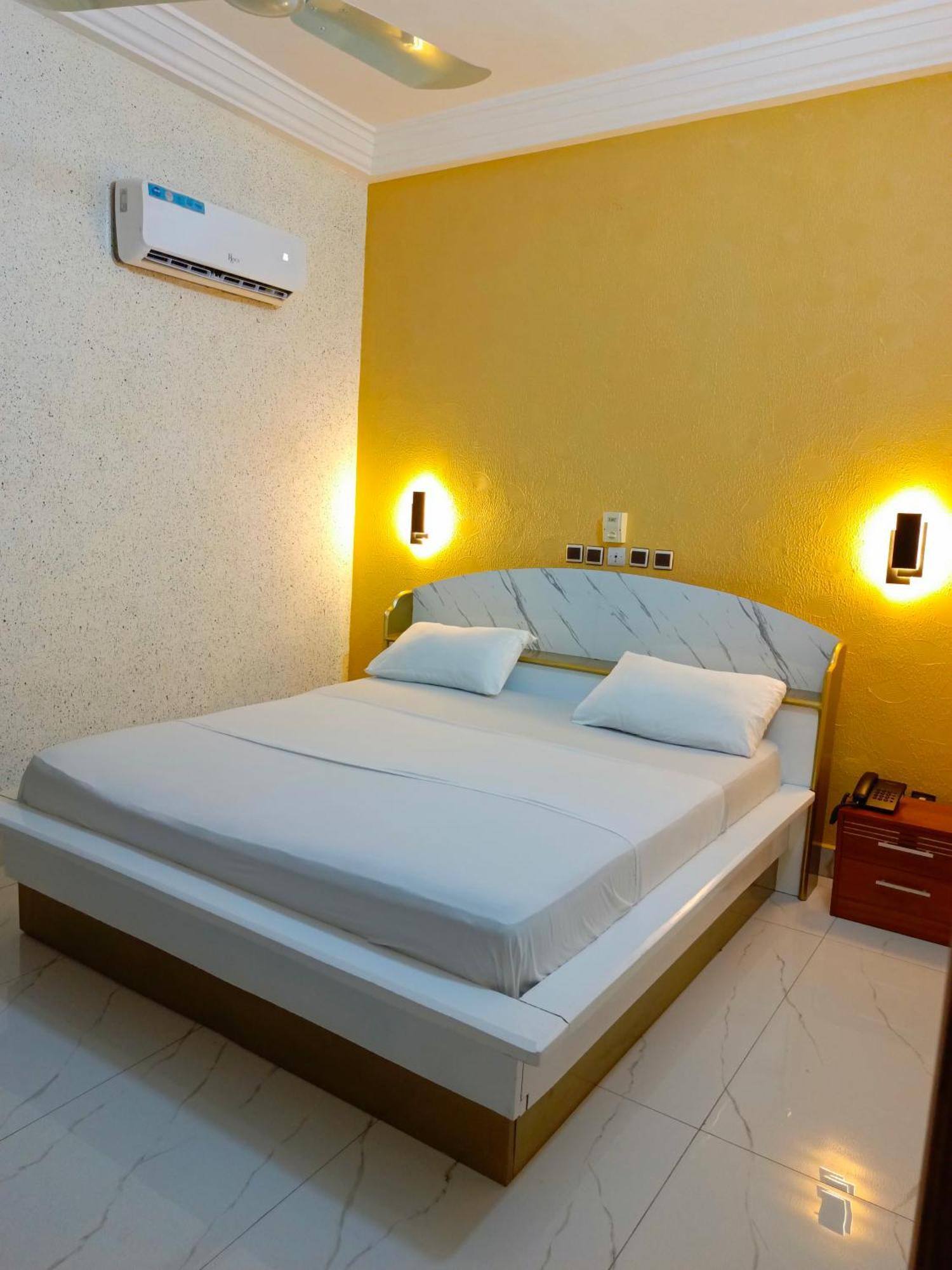 Hotel Mavilla Cotonou Eksteriør billede
